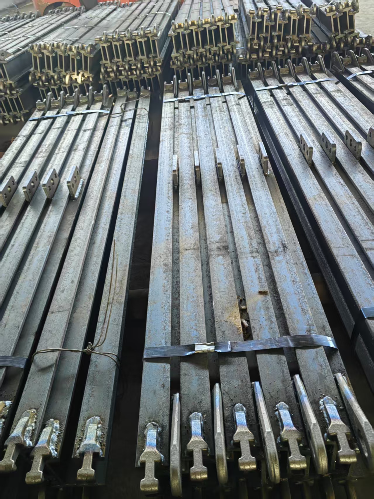 I140E直轨 轻轨配件 重轨配件 W型钢带 钢筋网片