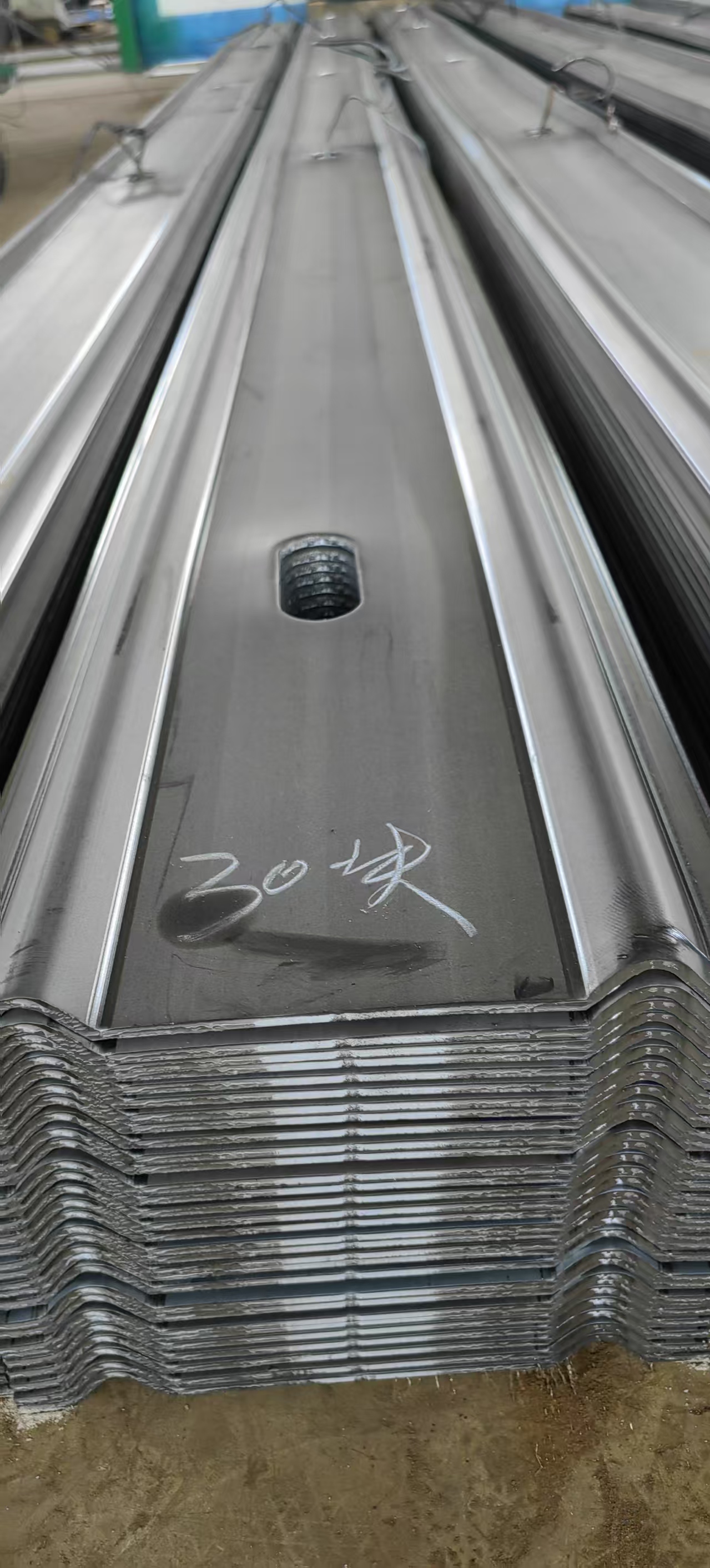 W型钢带/钢护板